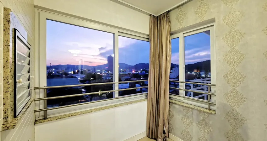 Apartamento mobiliado a venda com 2 suítes e 1 vagas próximo ao balneário shopping.