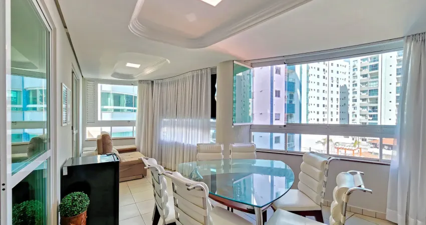 Apartamento com 2 quartos sendo 1 suítes, 2 vagas de garagem, quadra do mar na barra sul de balneário camboriú sc.
