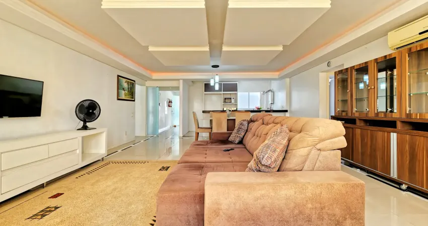 Cobertura a venda no Edifício Pablo Neruda. Com 4 quartos e 3 vagas na Avenida Brasil.