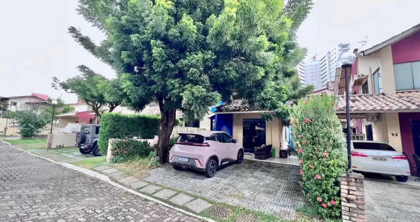 Casa duplex em condomínio com 140m2, energia solar, 4 dormitórios e 3 vagas no luciano cavalcante