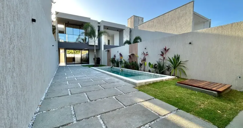 Casa duplex com 147m2, 4 suítes, varanda gourmet, piscina e 2 vagas de garagem no edson queiroz