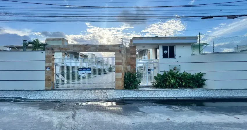 Casa em condomínio fechado com 140m2, 3 suítes, 3 vagas na Sapiranga
