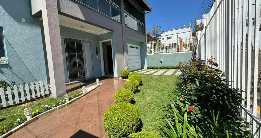 2 casas no mesmo terreno em localização privilegiada, pertinho da unimed!