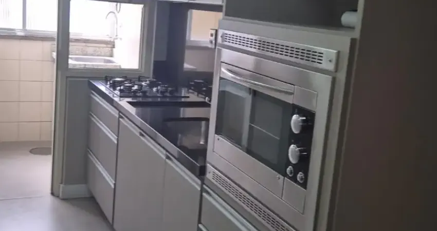 Localizado no coração do centro de são leopoldo, este apartamento padrão de 2 quartos é a opção ideal para quem busca uma moradia acessível e bem localizada.