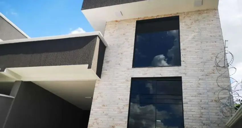 Casa com 3 quartos à venda na Avenida Oeste, 1, Jardim Cristalino, Aparecida de Goiânia