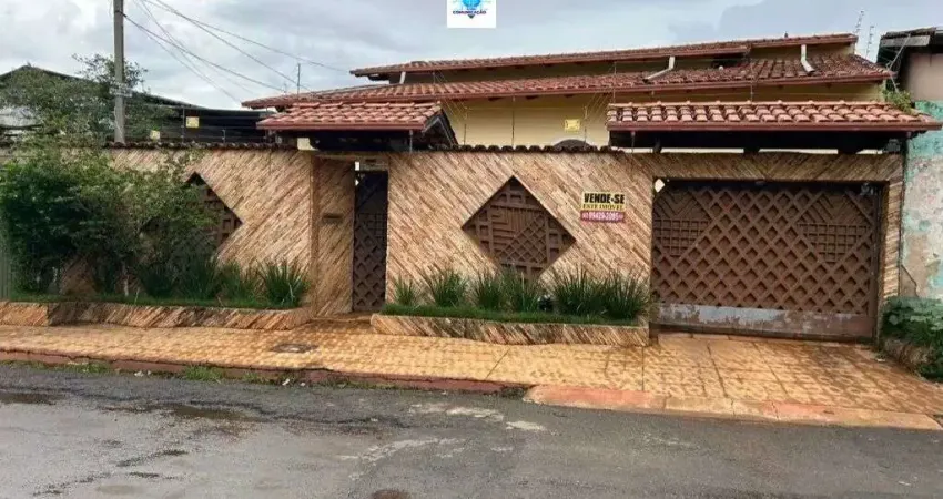 Casa com 3 quartos à venda na Rua 10, 1, Santo André, Anápolis