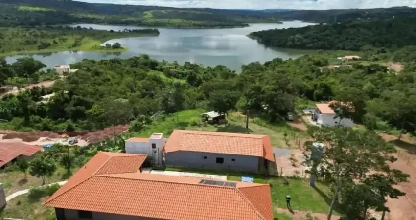 Casa sobrado com piscina e vista para o lago – condomínio no lago corumbá iv | alexânia-go
