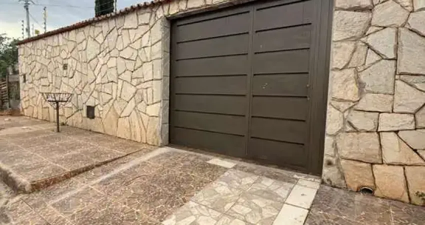 Casa com 3 quartos à venda na Rua Alcides Alves Morais, 1, Paraíso, Anápolis