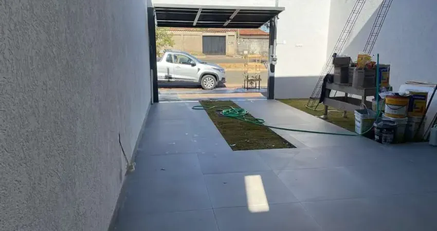 Casa com 2 quartos à venda na Avenida Cruzeiro do Sul, 1, Residencial Santa Fé I, Goiânia