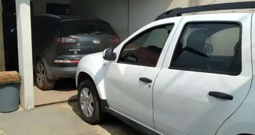 Casa com 3 quartos à venda na Avenida Antônio Sampaio, 1, Loteamento Bertaville, Palmas