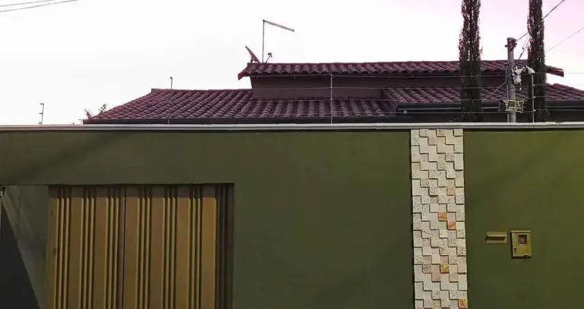 Casa com 3 quartos à venda na Rua 2-B, 1, Setor Garavelo, Goiânia