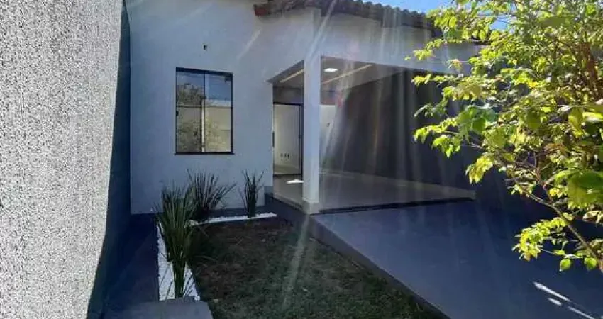 Casa com 3 quartos à venda na Rua FL27, 1, Parque das Flores, Goiânia