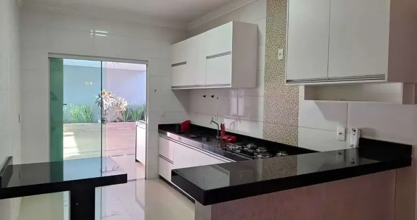 Casa com 3 quartos à venda na Avenida Baffin, 1, Moinho dos Ventos, Goiânia
