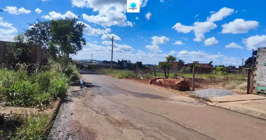 Casa à venda na Rua AR-39, 1, Setor Central, Goianira