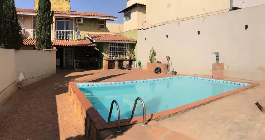 639 - Sobrado com 03 quartos, sendo 02 suítes à venda, 100m² por R$ 600.000,00 Setor Jaó, Goiânia,