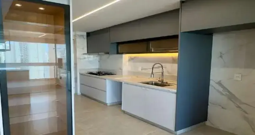 3028 - Apartamento com 3 suítes plenas, completo em armários, vagas de garagem, à venda 138,28m² p