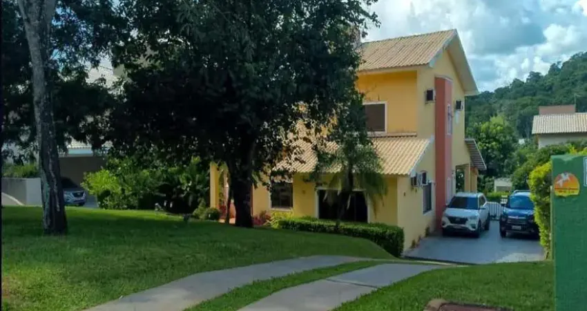 2030 - Sobrado com 5 quartos, sendo 3 suítes, lavabo, 4 vagas de garagem, à venda 1.250m² por R$ 3.