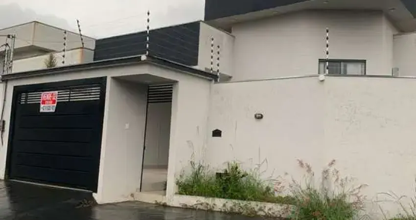 Casa à venda no parque brasília - anápolis/go, 3 quartos, suíte e piscina aquecida