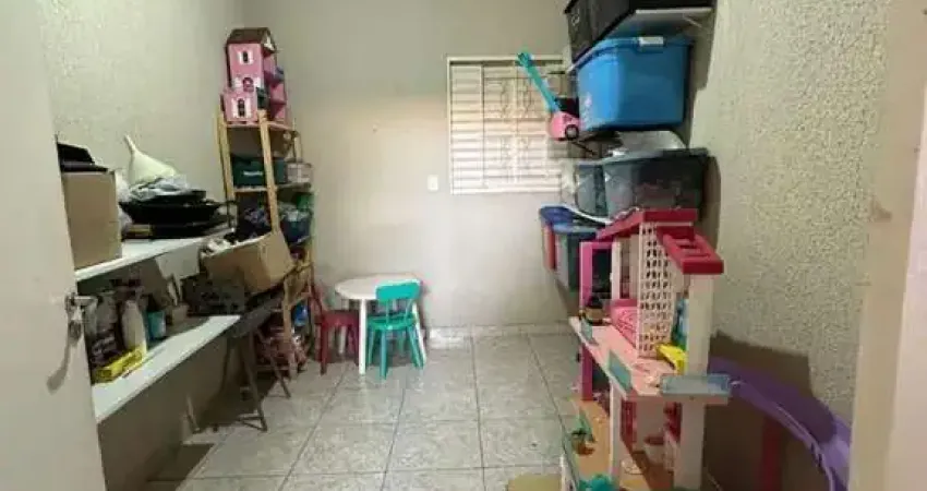 Casa com 3 quartos à venda na Avenida Curitiba, Vila João Vaz, Goiânia