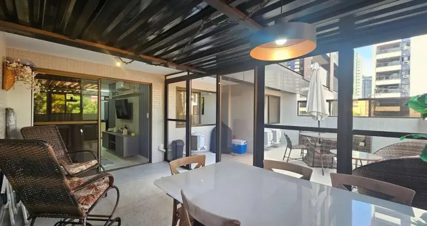 O equilíbrio do design e a natureza em um ícone de luxo contemporâneo