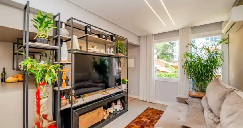 Apartamento 3 Dormitórios no Mont'Serrat totalmente reformado e lindo– 99m² Privativos