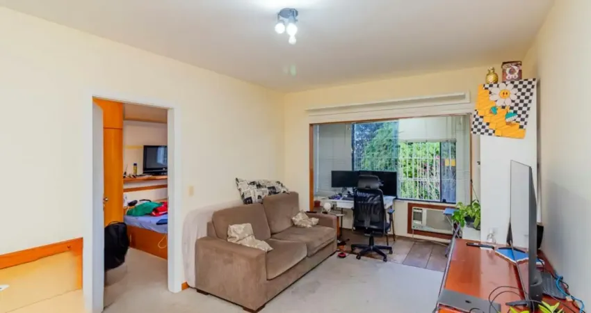 Apartamento de 1 dormitório com garagem em uma das ruas mais desejadas do Petrópolis