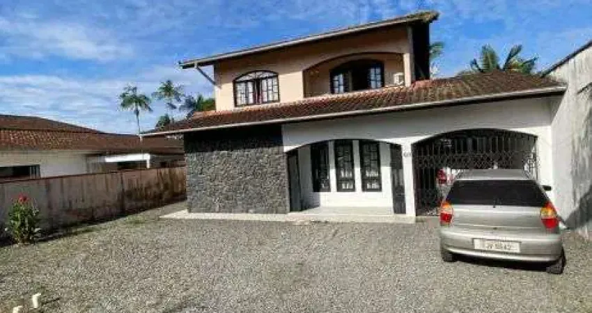 Casa averbada para venda tem 223 metros quadrados com 4 quartos em jarivatuba - joinville - sc