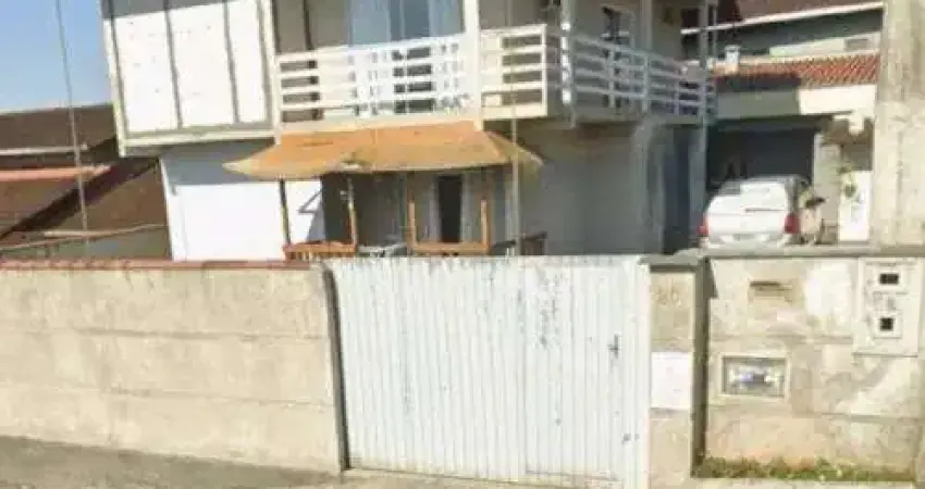 Sobrado para venda tem 214 metros quadrados com 5 quartos em joão costa - joinville - sc