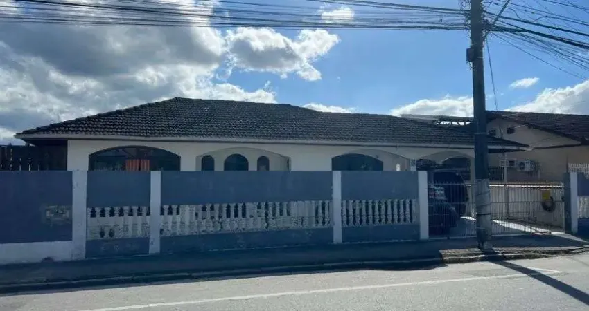 Imóvel para venda possui 380 metros quadrados com 3 quartos em guanabara - joinville - sc