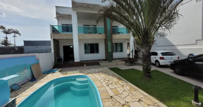 Casa com 3 quartos à venda na Avenida Paranaguá, 30, Balneário Gaivotas, Matinhos