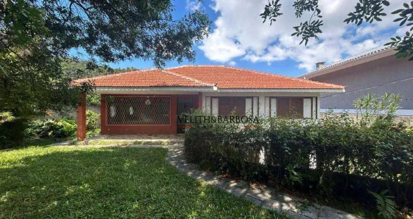 Casa com 3 dormitórios à venda, 222 m² por r$ 1.200.000,00 - barroso - teresópolis/rj