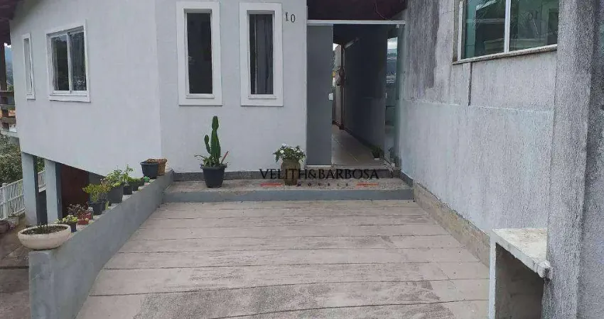 Casa com 2 dormitórios à venda, 105 m² por r$ 595.000,00 - tijuca - teresópolis/rj