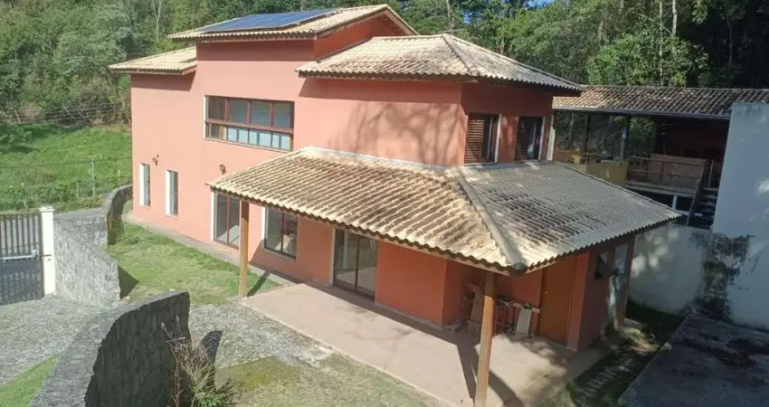 Sobrado em condomínio para venda em guararema, ponte alta, 3 dormitórios, 3 suítes, 2 banheiros