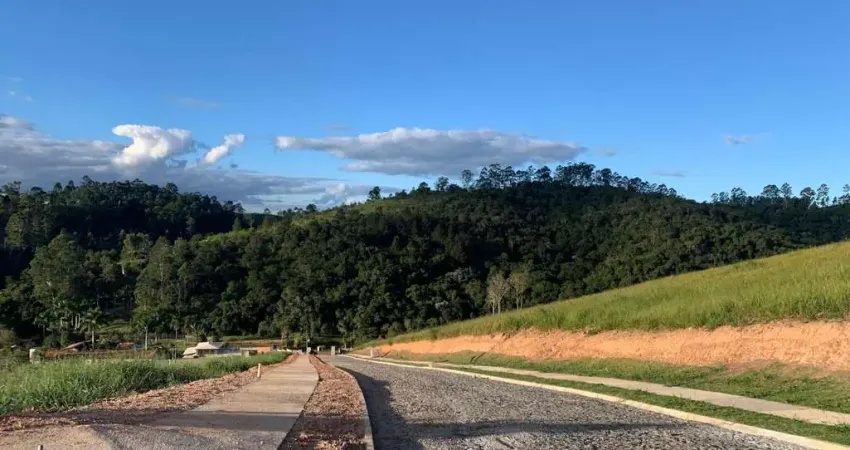 Terreno em condomínio fechado à venda na Rua Américo Gonçalves Ferreira, 82, Ajuda, Guararema