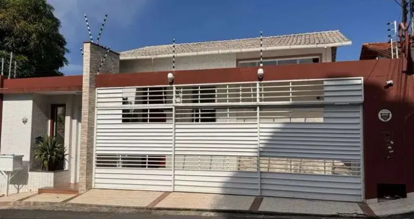 Casa com 3 quartos à venda na Rua Quinto Cúrcio, 34, Adrianópolis, Manaus