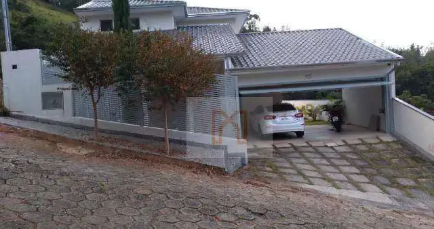 Casa com 3 dormitórios à venda, 300 m² por r$ 1.480.000,00 - pinheirinho - itajubá/mg