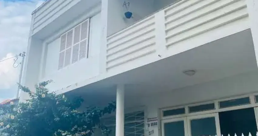 Casa com 4 dormitórios à venda, 247 m² por r$ 900.000,00 - centro - itajubá/mg