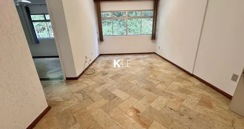 Oportunidade 2 dormitórios com vista para o verde em capoeiras.