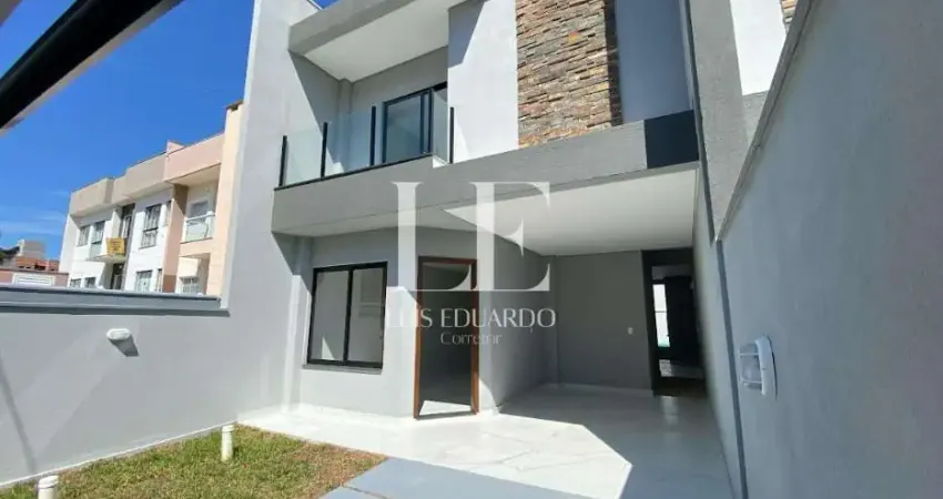 Sobrado de 3 quartos, no bairro itacolomi, em balneário piçarras