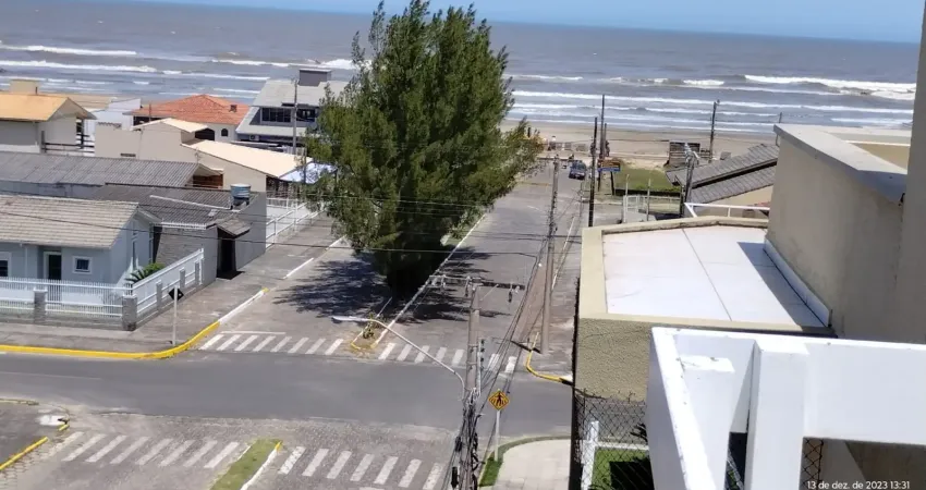 Apartamento localizado no melhor ponto da cidade, centro e na avenida onde começa o calçadão beira-mar.