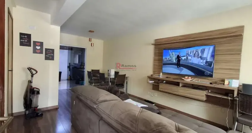 Casa com 3 quartos à venda na Rua Goiânia, Cajuru, Curitiba