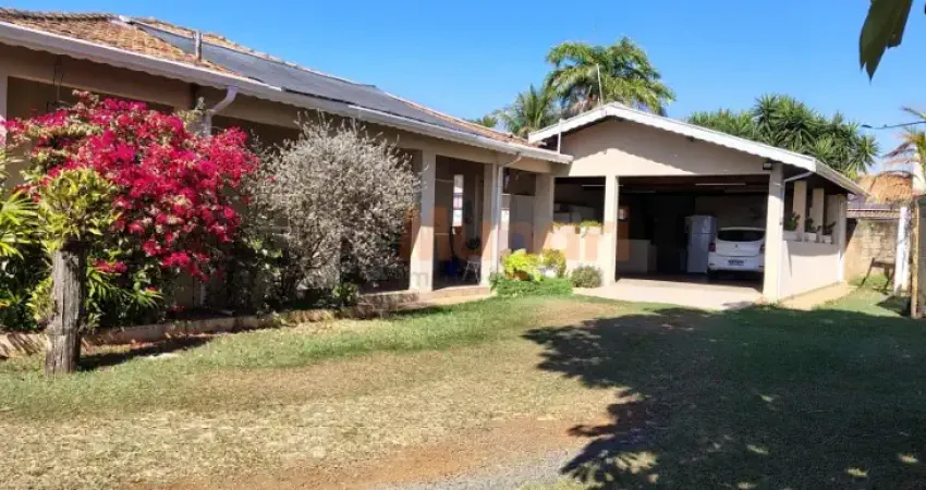 Maravilhosa chácara com piscina e área verde no bairro santa rita, piracicaba