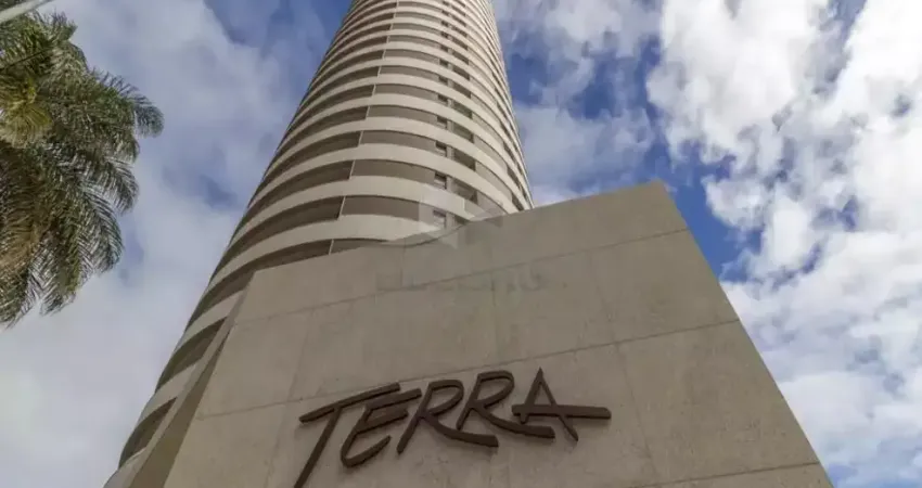 Prédio alto padrão de acabamento! 100% revestido, guarita com portaria 24 horas, circuito tv, hall decorado,