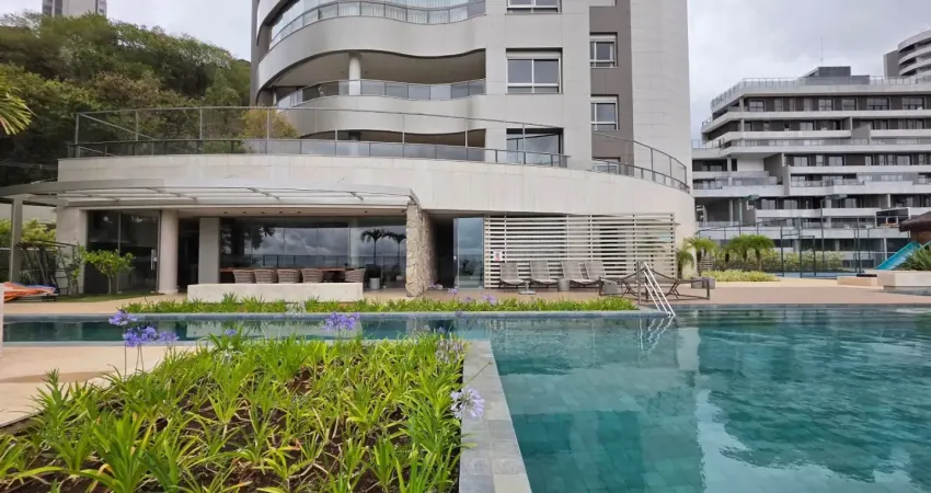 Super bem localizado, 100% revestido, hall social decorado, jardins.