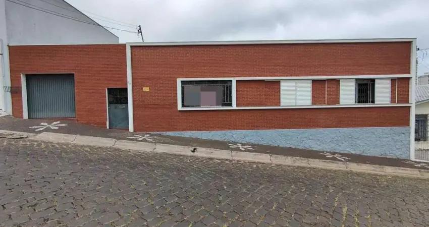 Casa com 3 quartos à venda na Rua Doze de Outubro, Centro, Ponta Grossa