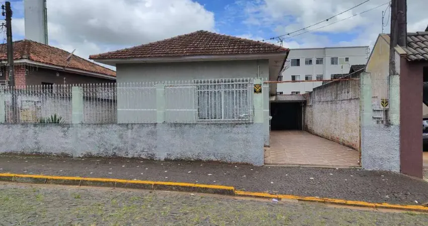Casa com 3 quartos à venda na Rua Lúcio de Mendonça, Oficinas, Ponta Grossa