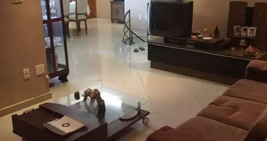 Casa a venda 3 quartos, suíte, piscina, loja, riacho das pedras, contagem.