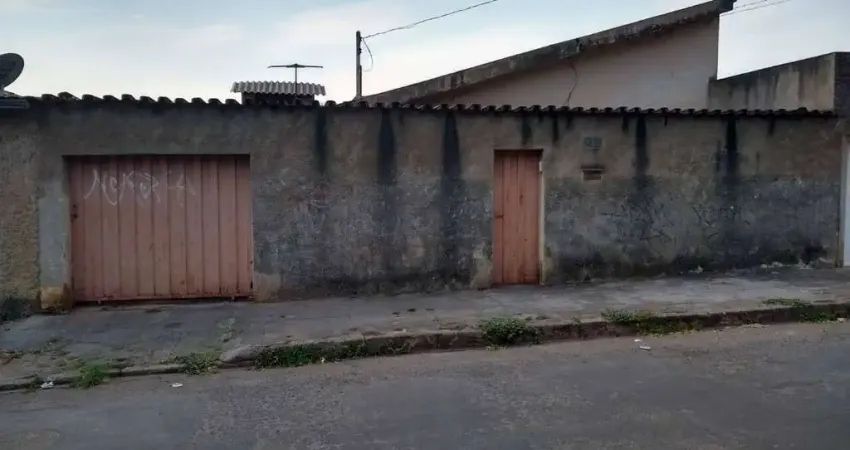 Terreno à venda na Rua Caitité, Glória, Belo Horizonte
