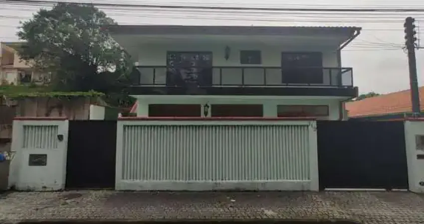 Casa com 5 quartos à venda no Floresta, Joinville 