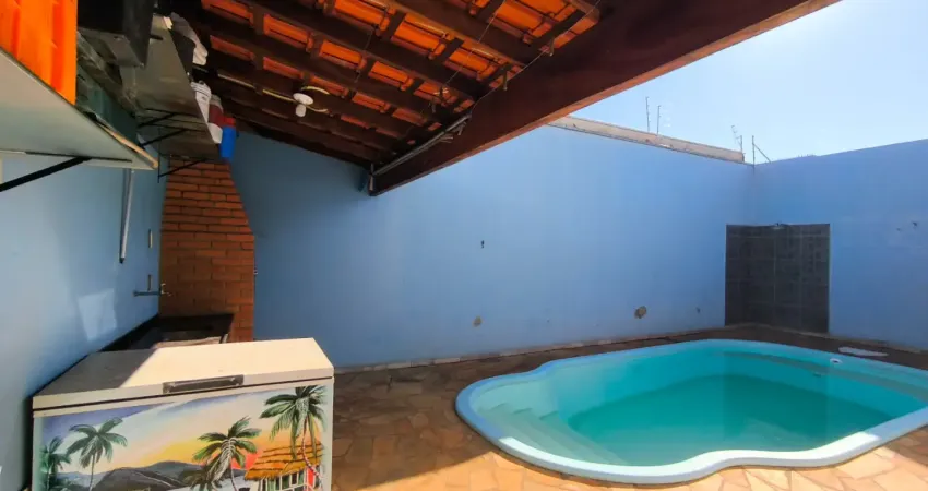 Casa a venda 130m², 3 quartos, quintal com piscina, 4 vagas - residencial e comercial palmares